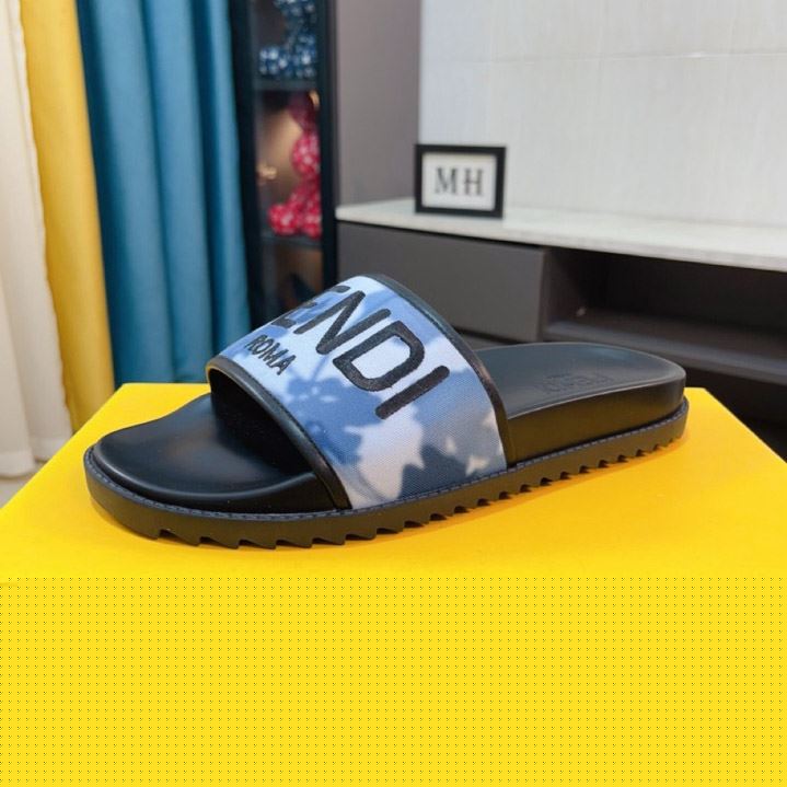 F**di slippers